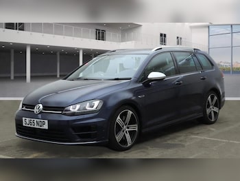 Used Volkswagen Golf 2016 for sale - 77564997: Photo