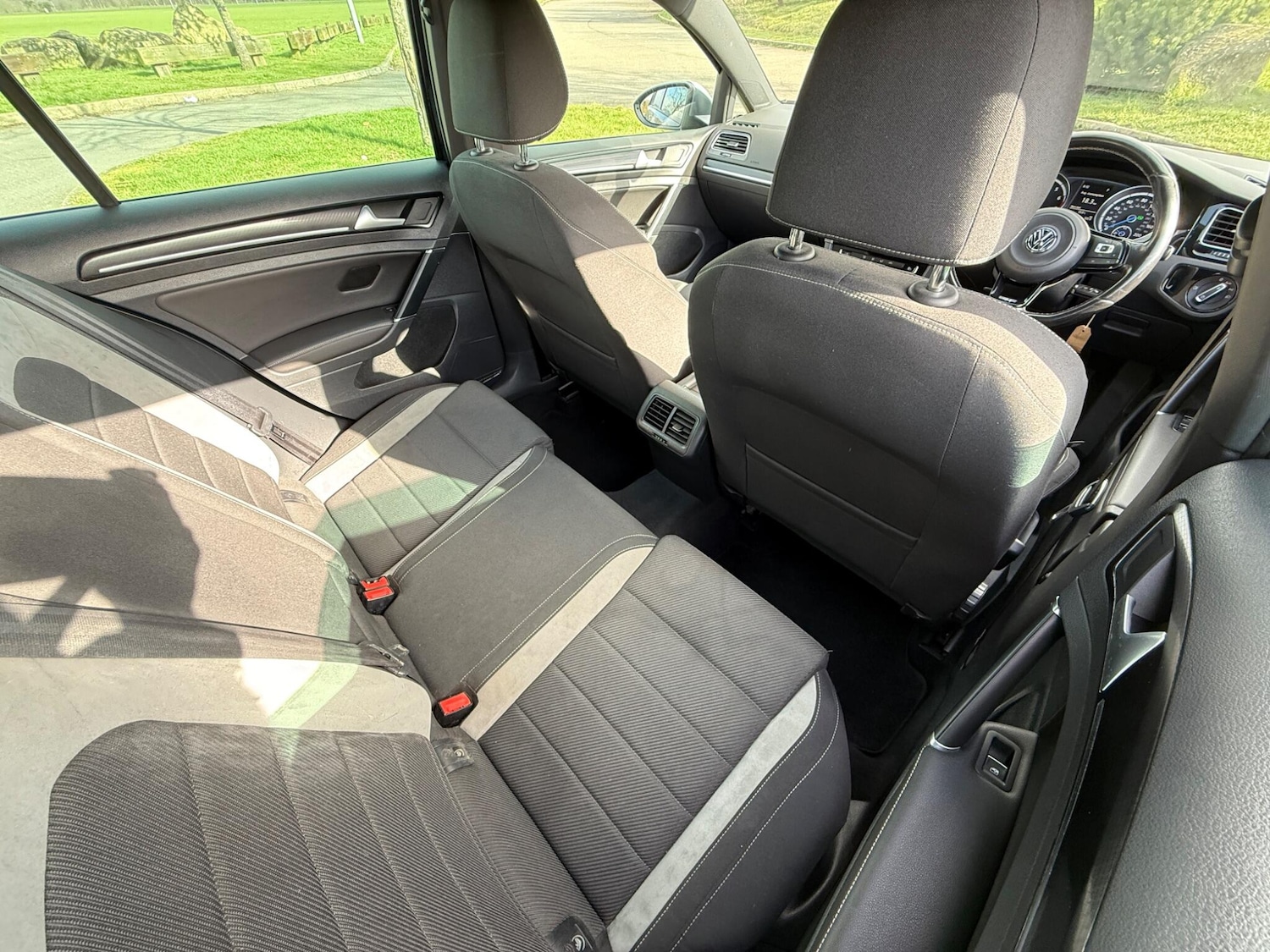 Used Volkswagen Golf 2016 for sale - 77564997: Photo 25