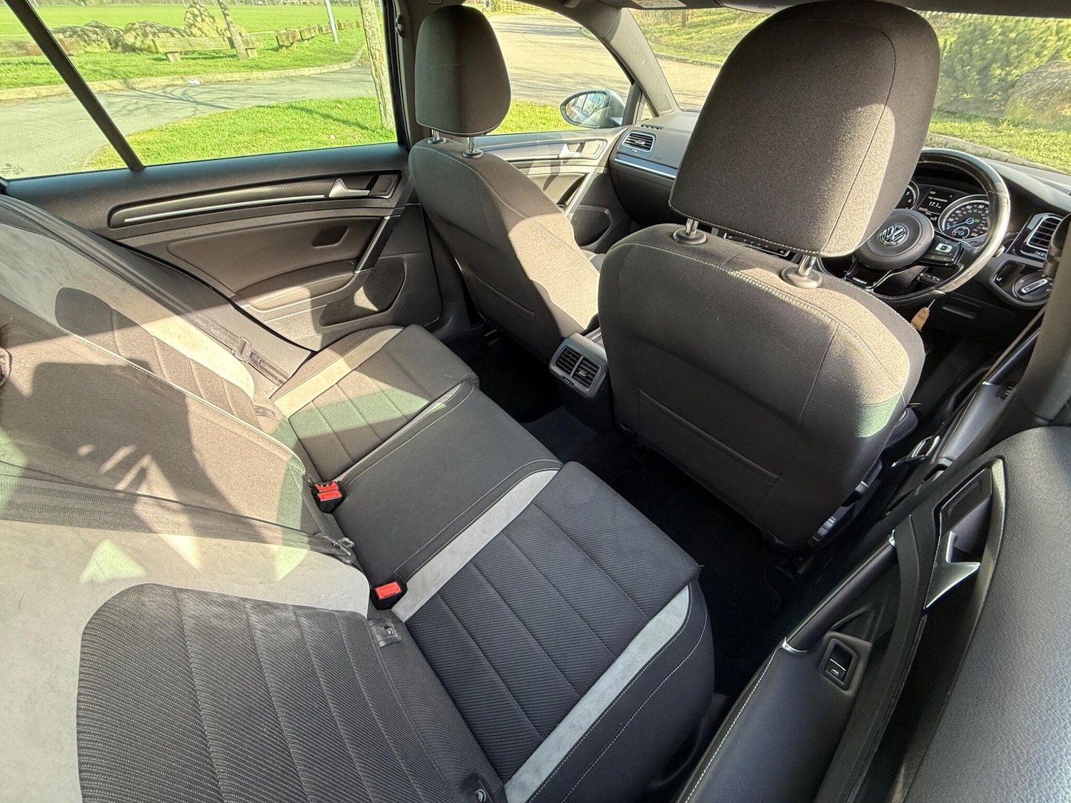 Used Volkswagen Golf 2016 for sale - 77564997: Photo 27