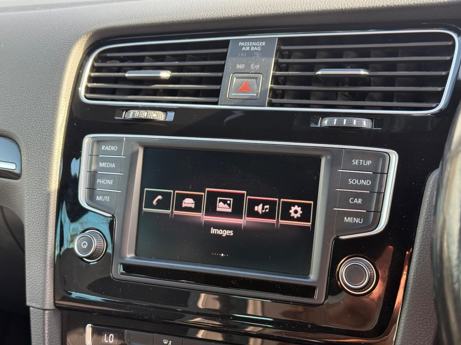 Used Volkswagen Golf 2016 for sale - 77564997: Photo 32