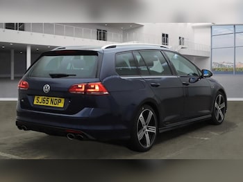 Used Volkswagen Golf 2016 for sale - 77564997: Photo