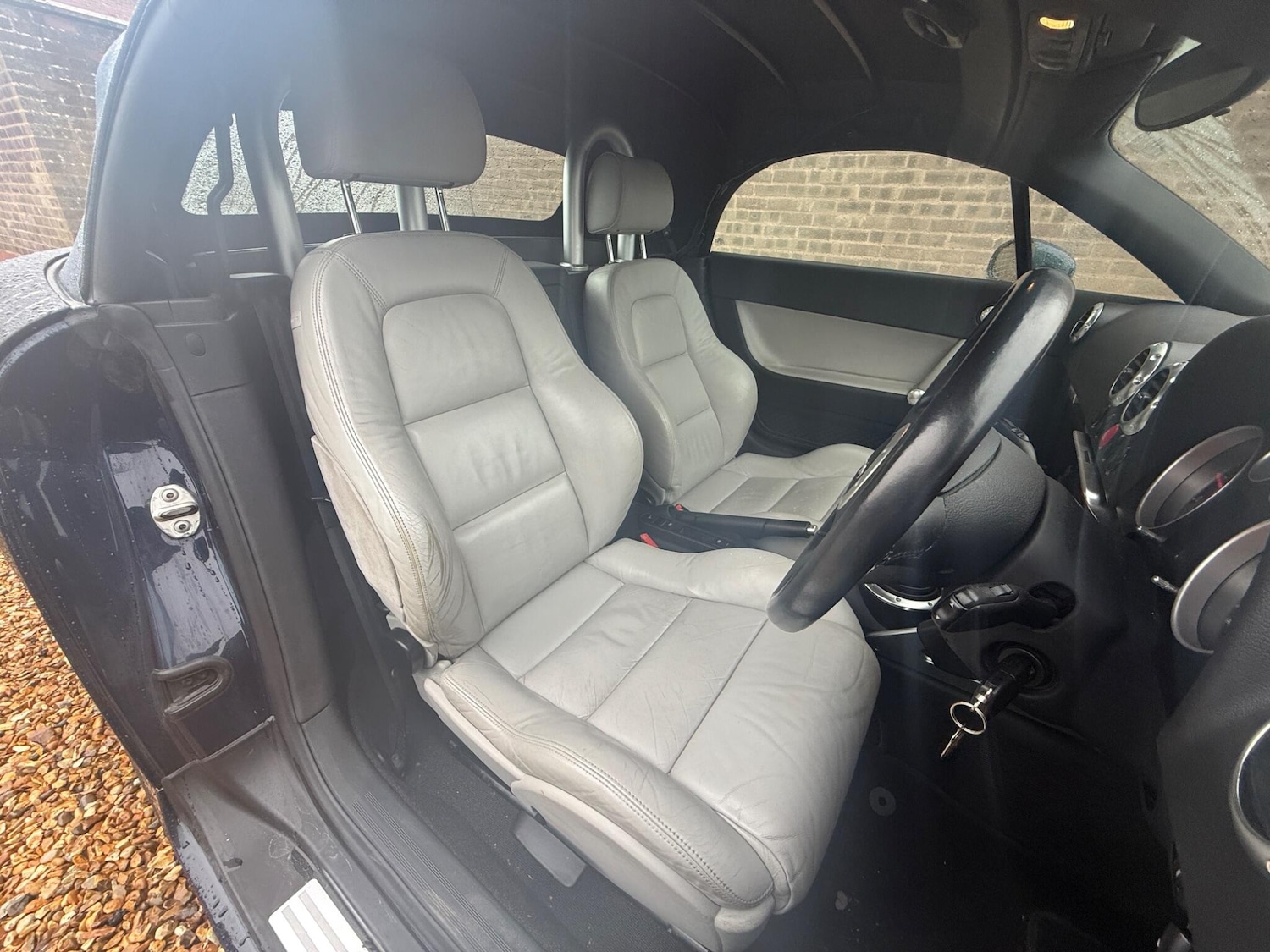 Used Audi TT 2006 for sale - 77144211: Photo 2