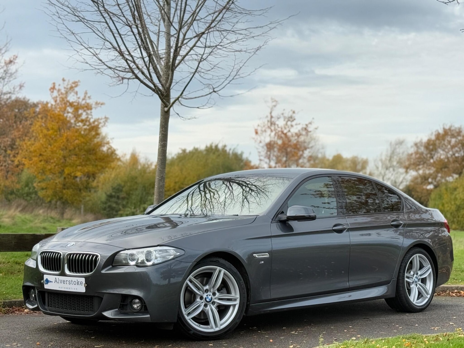Used BMW 5 Series 2015 for sale - 76484595: Photo 2
