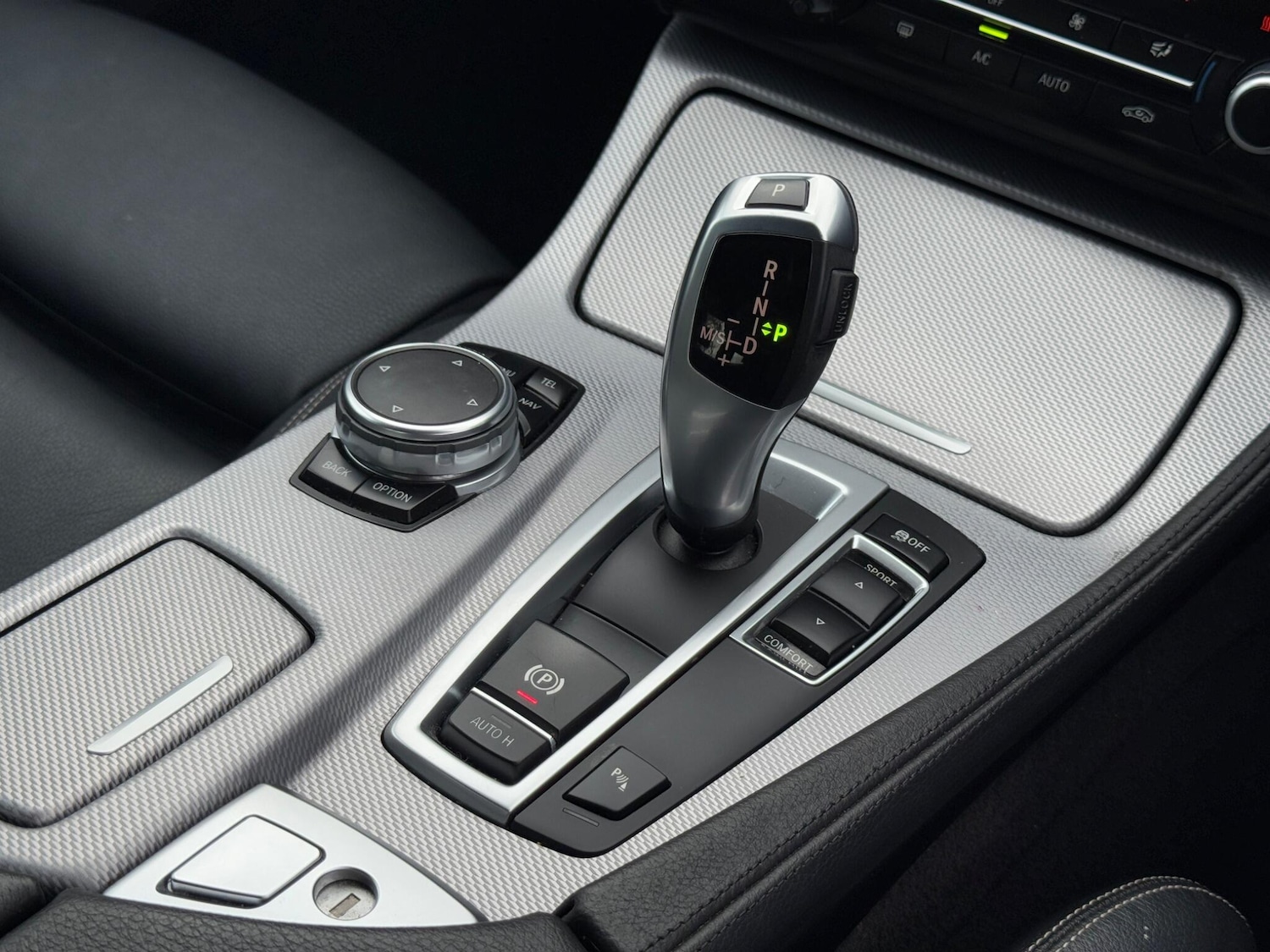 Used BMW 5 Series 2015 for sale - 76484595: Photo 44