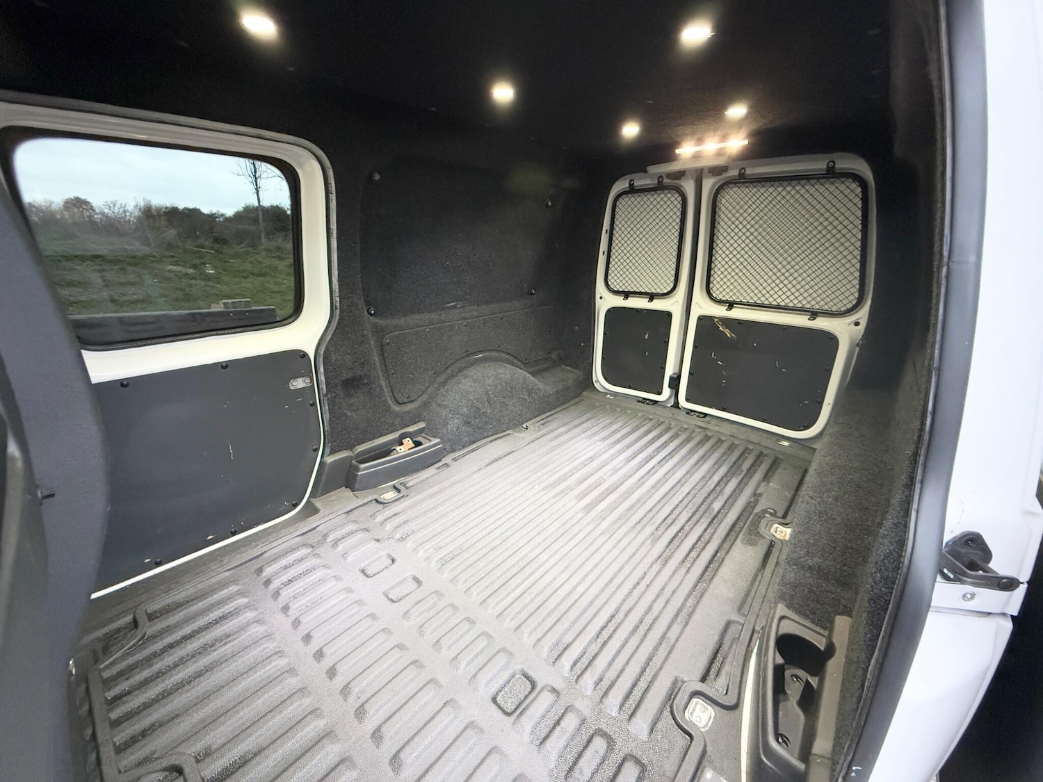 Used Volkswagen Caddy Maxi for sale - 76513059: Photo 10