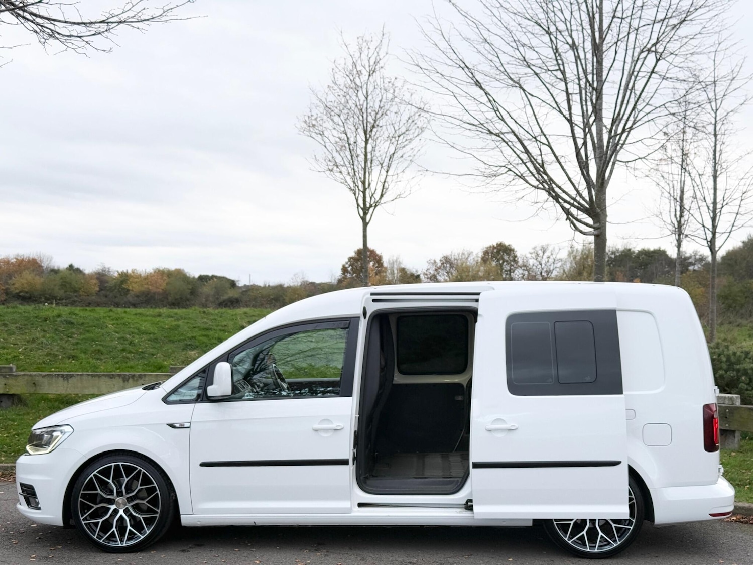 Used Volkswagen Caddy Maxi for sale - 76513059: Photo 9
