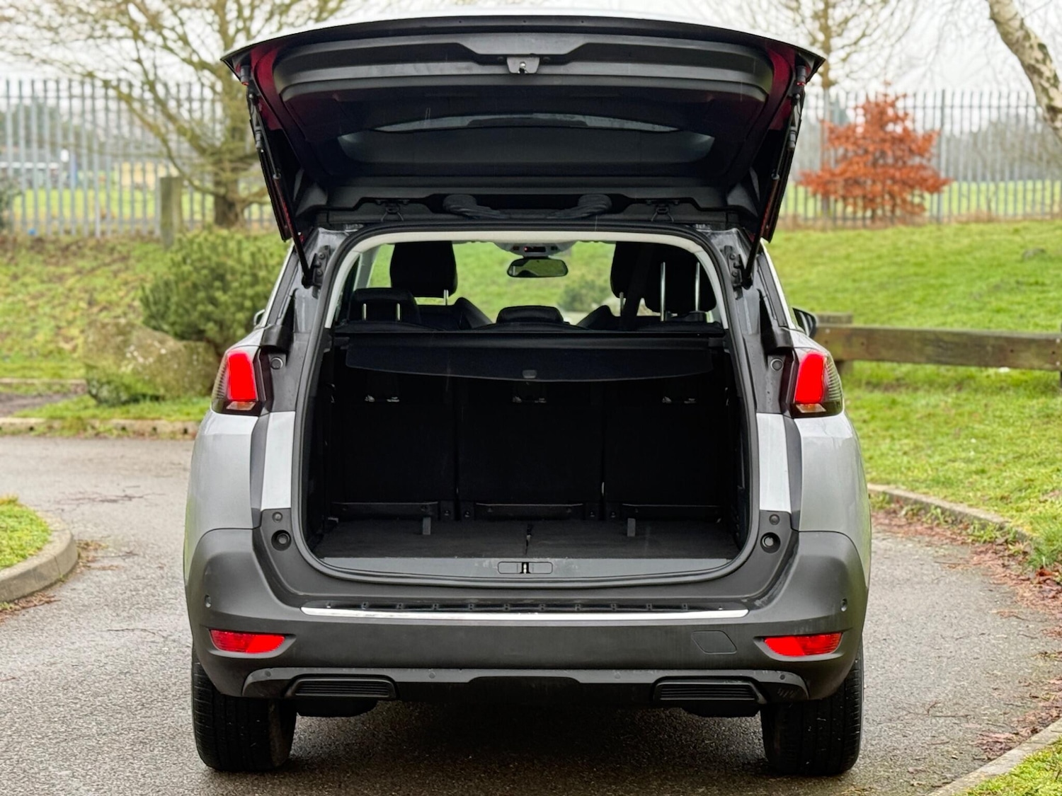 Used Peugeot 5008 2018 for sale - 77215840: Photo 12