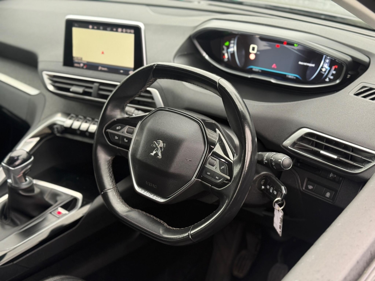 Used Peugeot 5008 2018 for sale - 77215840: Photo 27