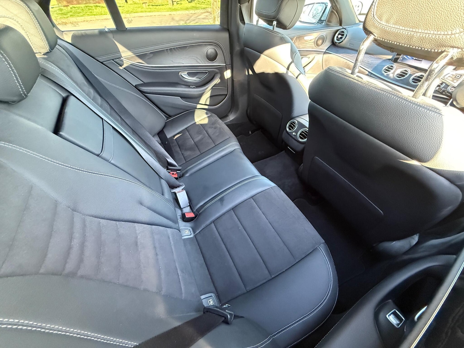 Used Mercedes-Benz E Class 2017 for sale - 77940105: Photo 29