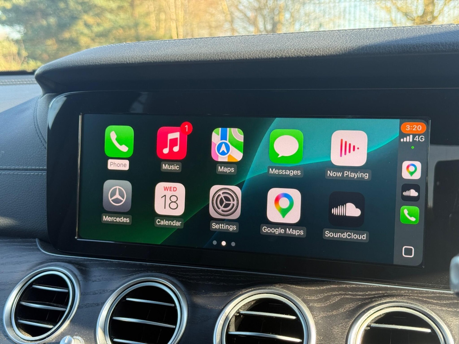 Used Mercedes-Benz E Class 2017 for sale - 77940105: Photo 3