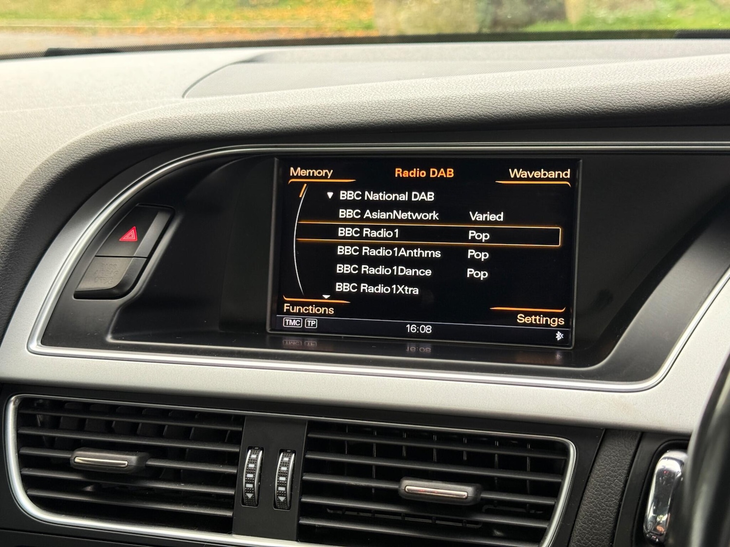 Used Audi A4 2015 for sale - 75741399: Photo 30