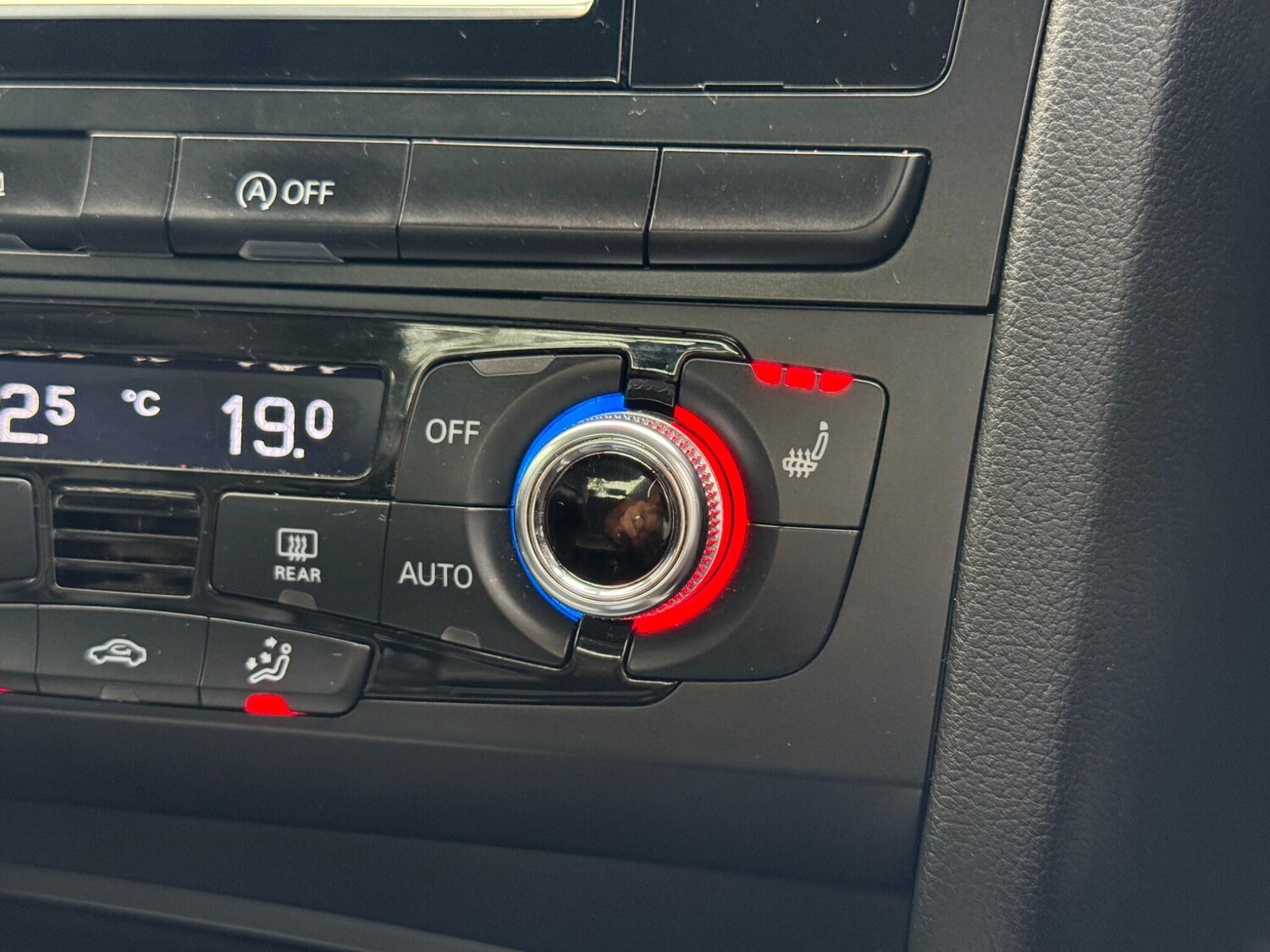 Used Audi A4 2015 for sale - 75741399: Photo 38