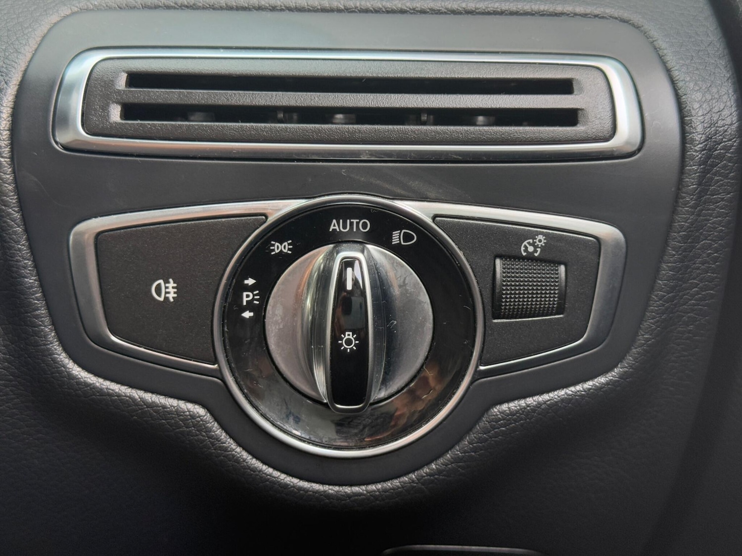 Used Mercedes-Benz C Class 2014 for sale - 76996477: Photo 26