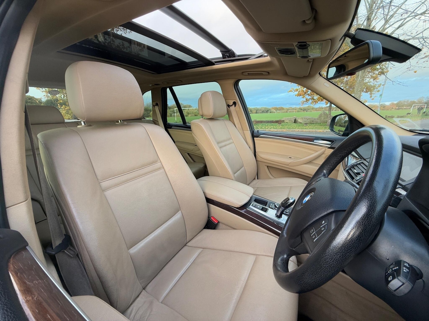 Used BMW X5 2010 for sale - 76457446: Photo 2