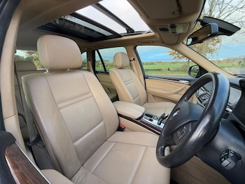 Used BMW X5 2010 for sale - 76457446: Photo