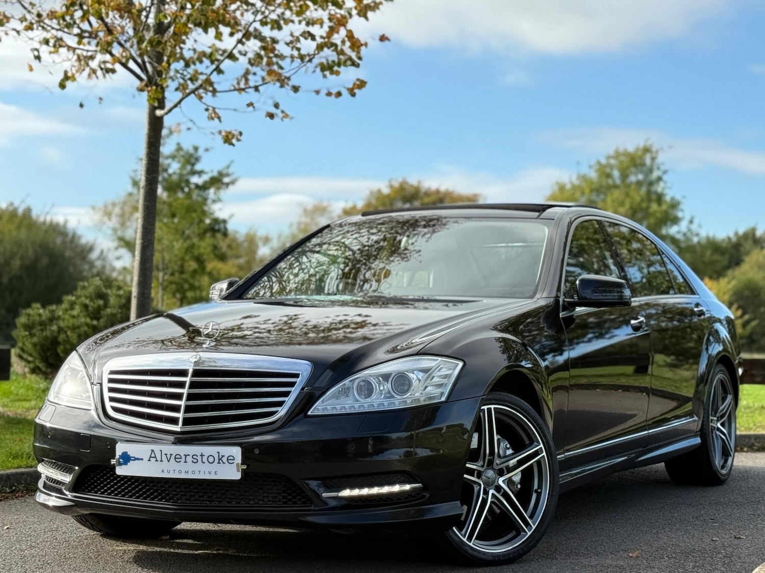 Used Mercedes-Benz S Class 2013 for sale - 76214449: Photo 1
