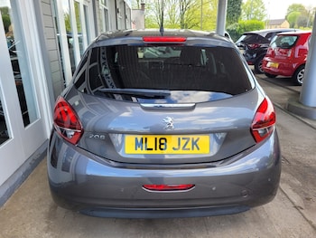 Used Peugeot 208 2018 for sale - 78332209: Photo