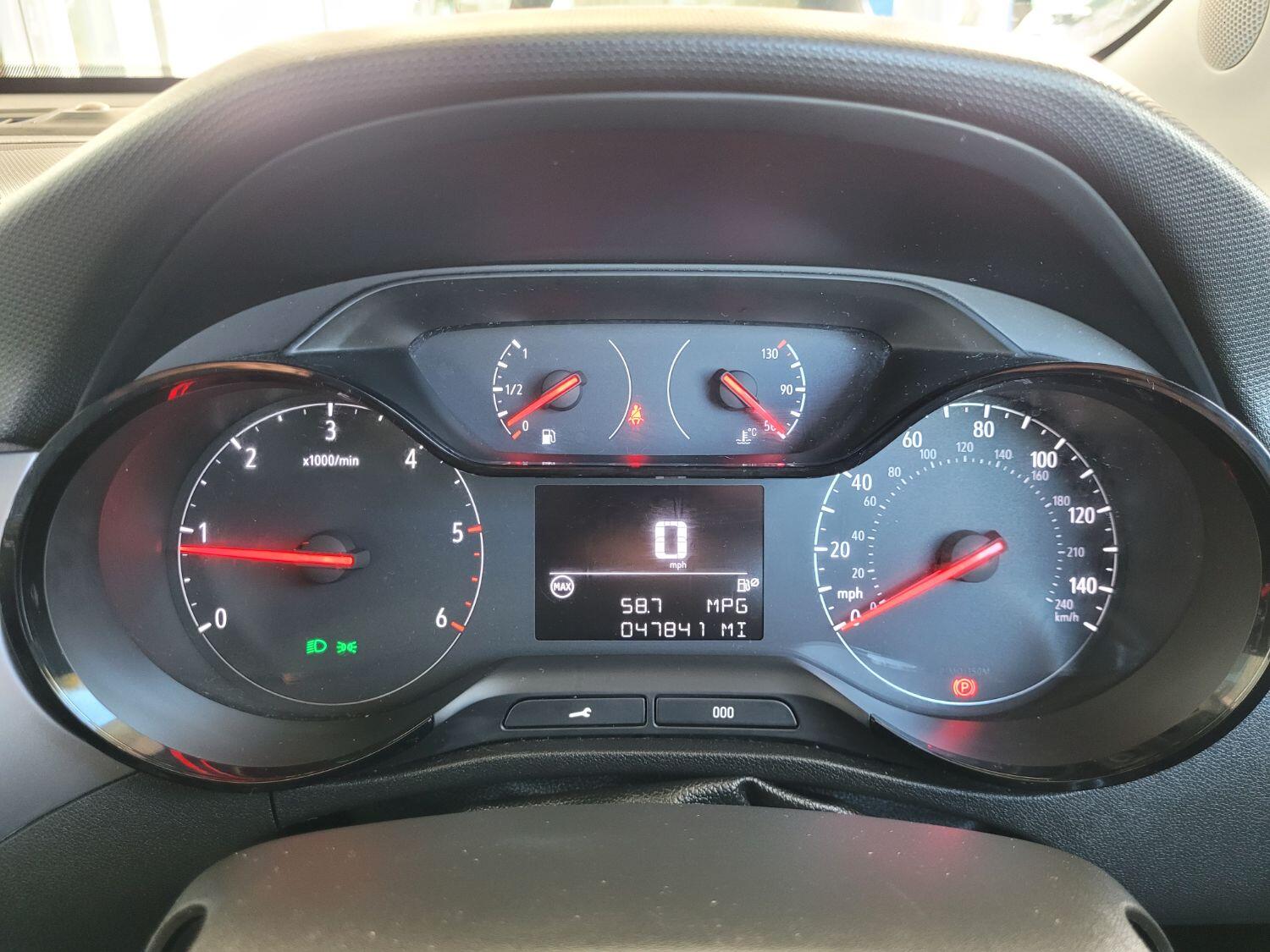 Used Vauxhall Crossland X 2017 for sale - 76712401: Photo 21