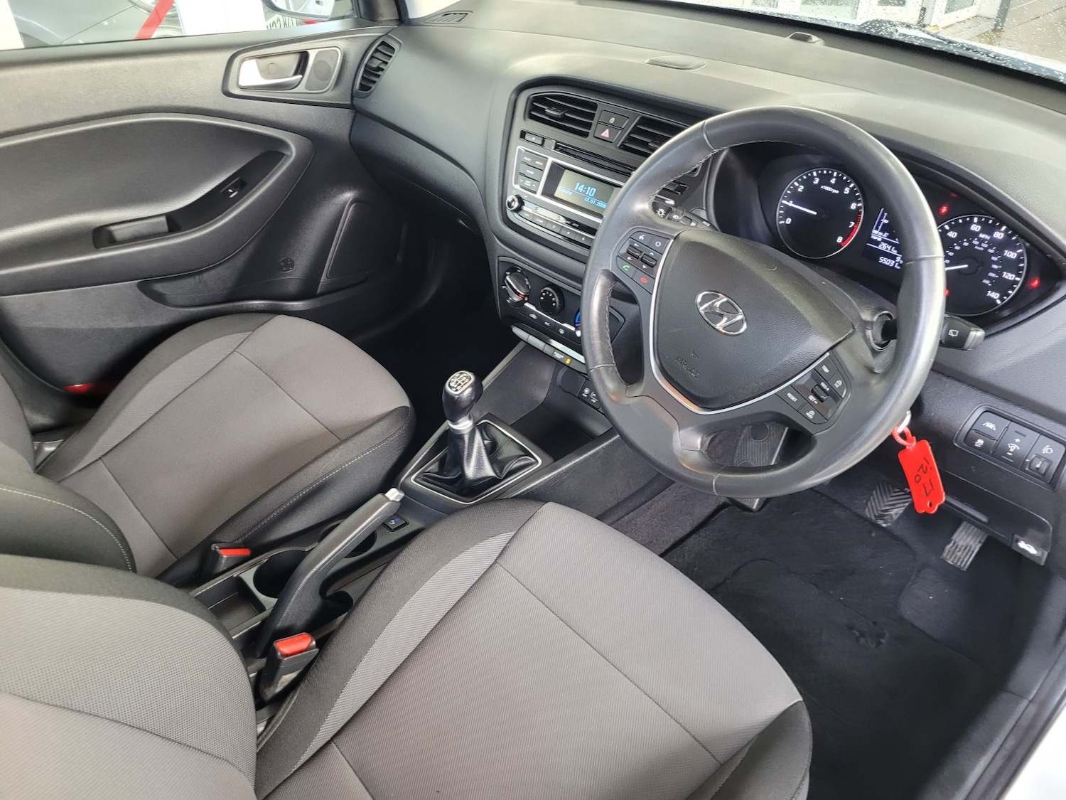 Used Hyundai i20 2017 for sale - 77201152: Photo 11