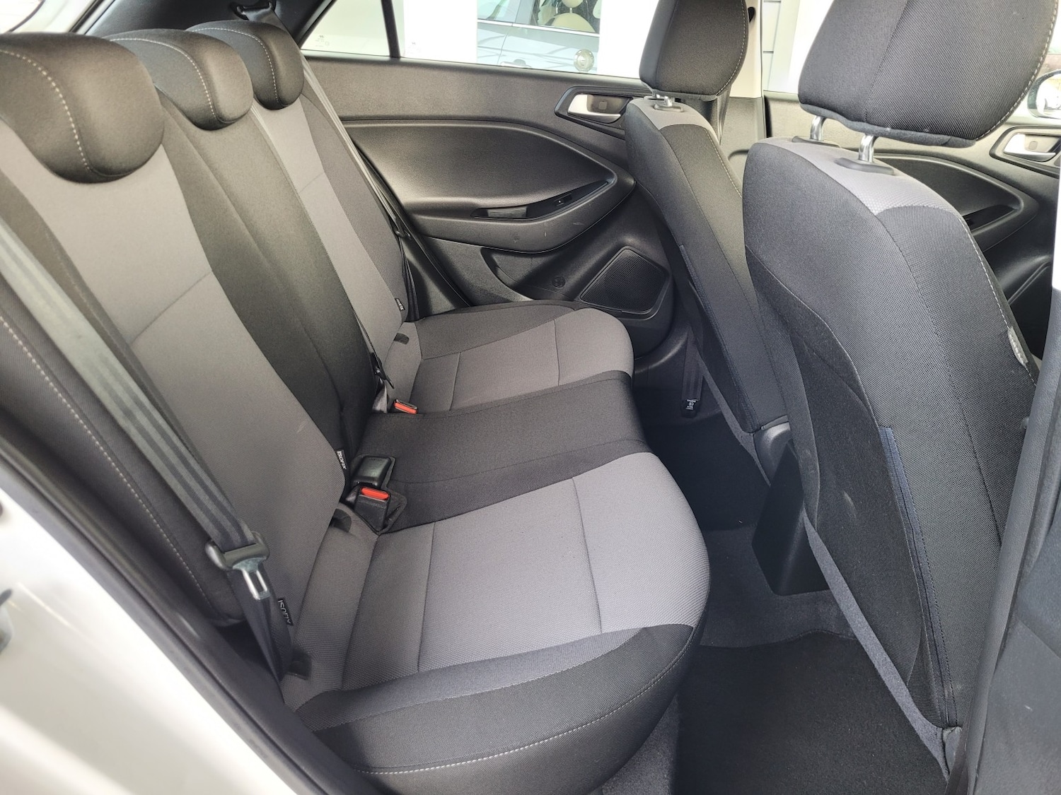 Used Hyundai i20 2017 for sale - 77201152: Photo 17