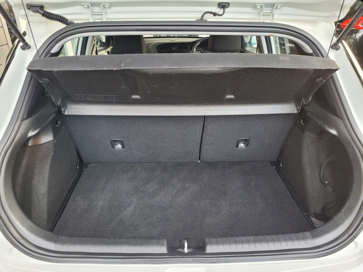 Used Hyundai i20 2017 for sale - 77201152: Photo 19