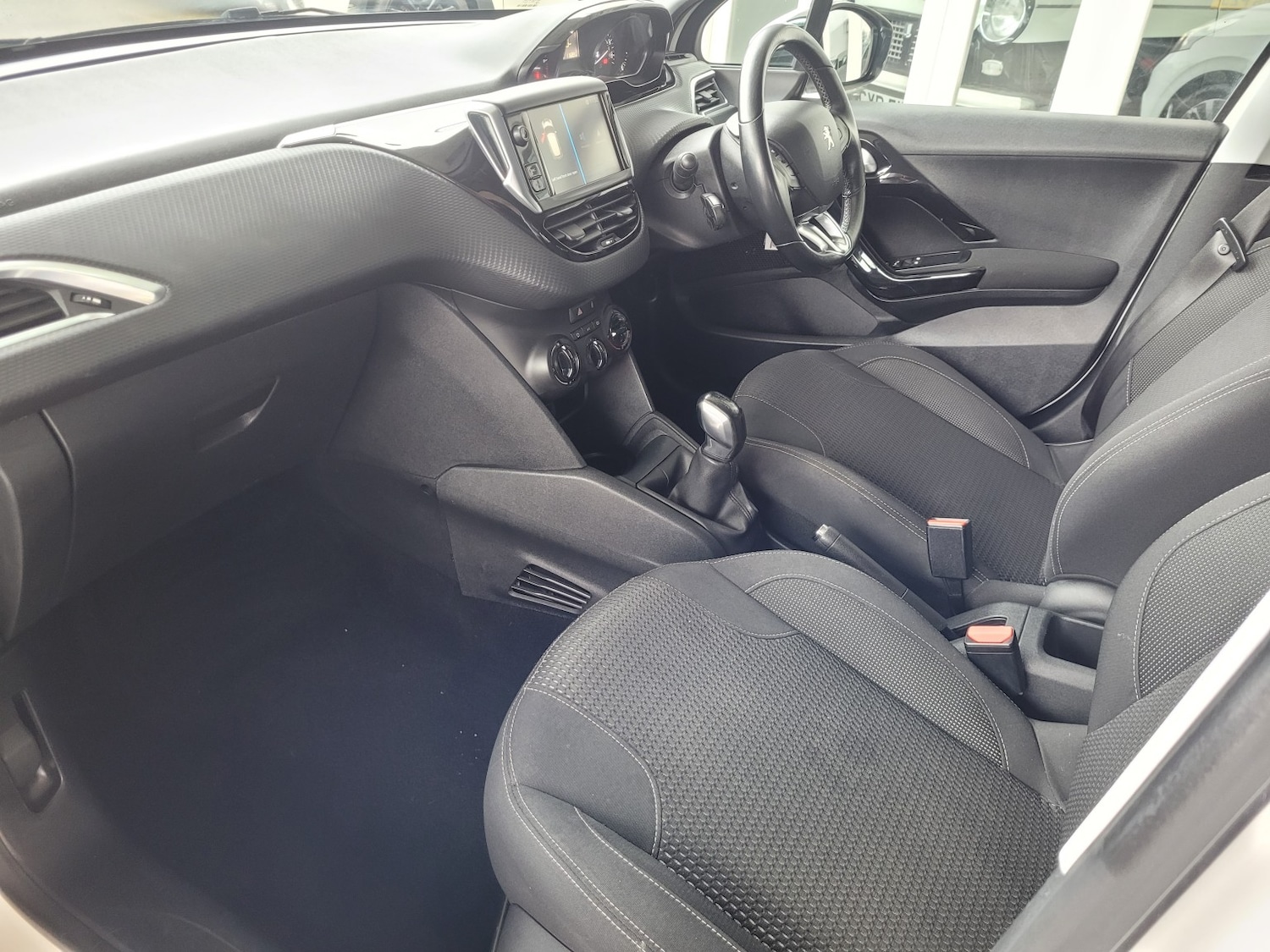 Used Peugeot 208 2018 for sale - 76817500: Photo 13