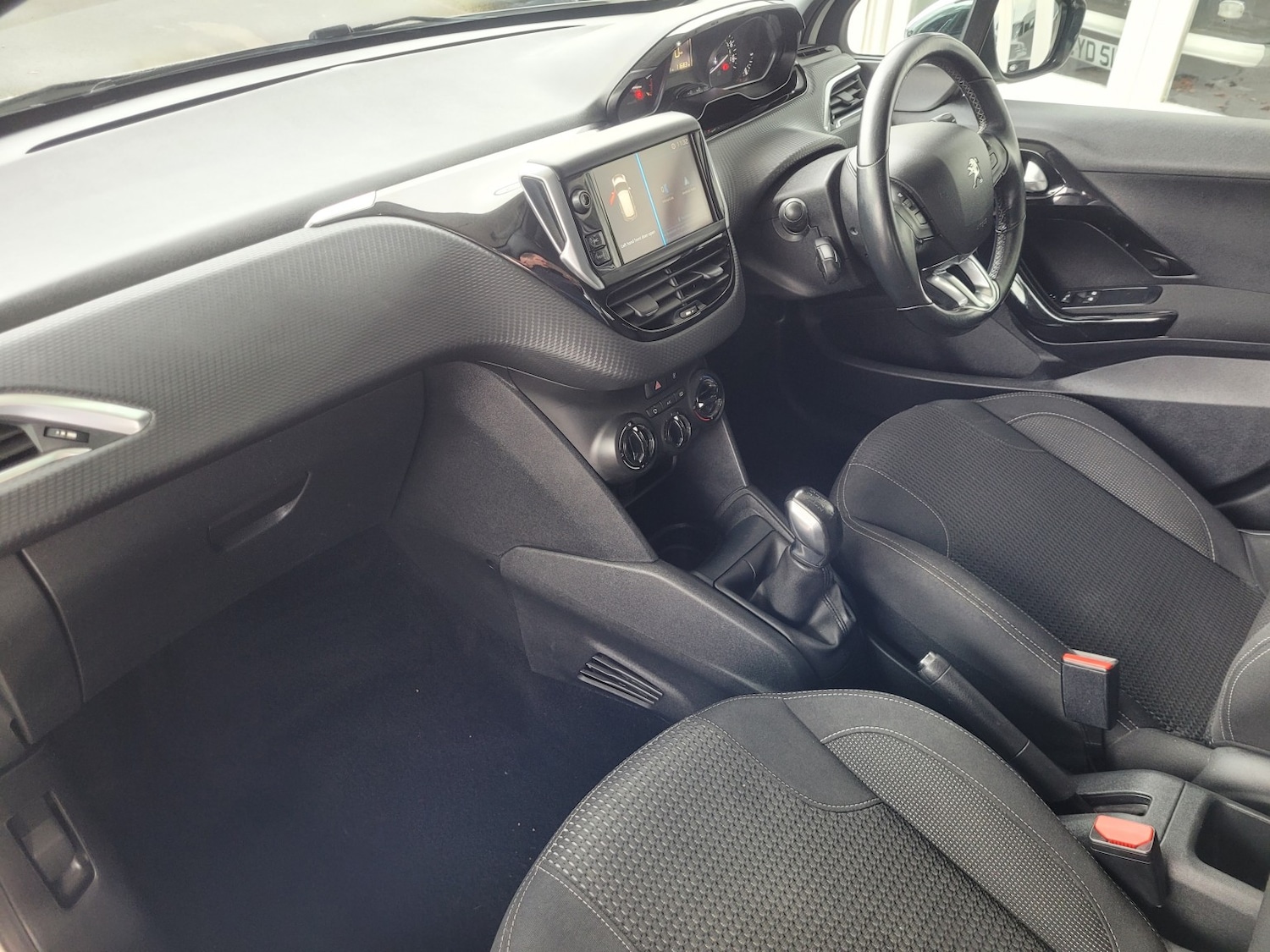 Used Peugeot 208 2018 for sale - 76817500: Photo 14