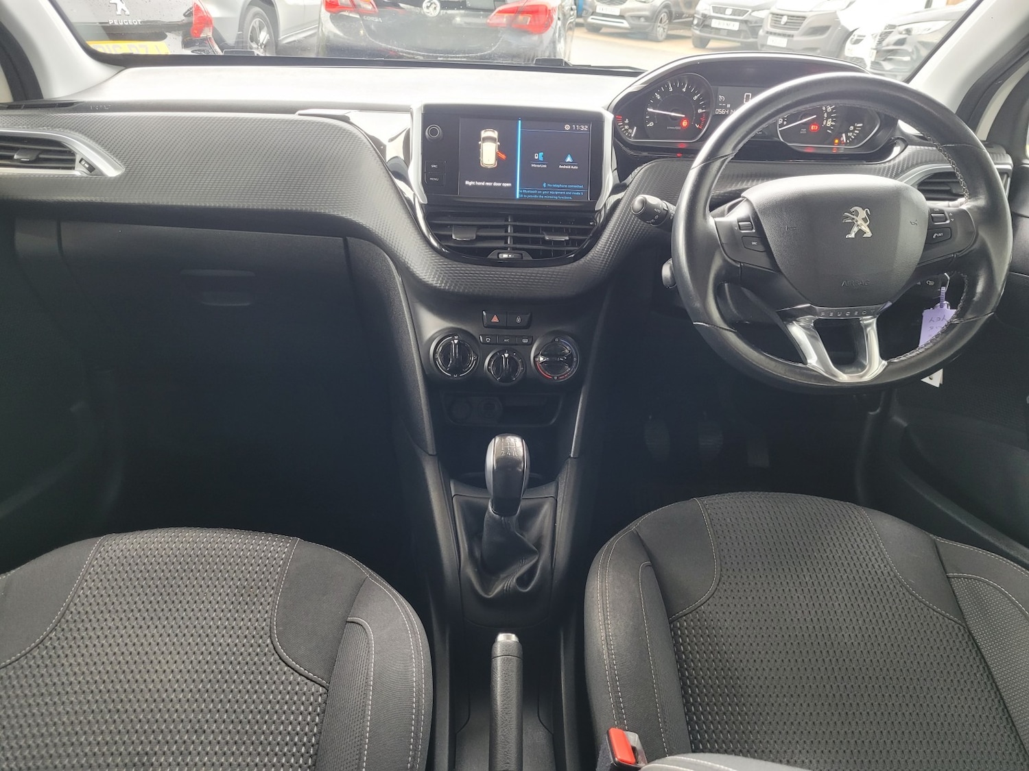 Used Peugeot 208 2018 for sale - 76817500: Photo 15
