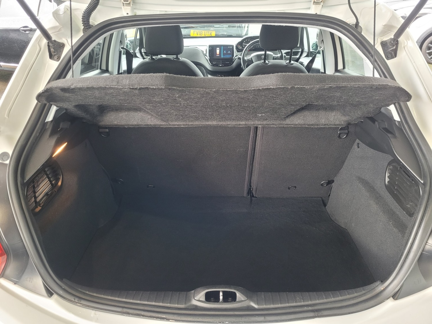 Used Peugeot 208 2018 for sale - 76817500: Photo 18