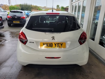Used Peugeot 208 2018 for sale - 76817500: Photo