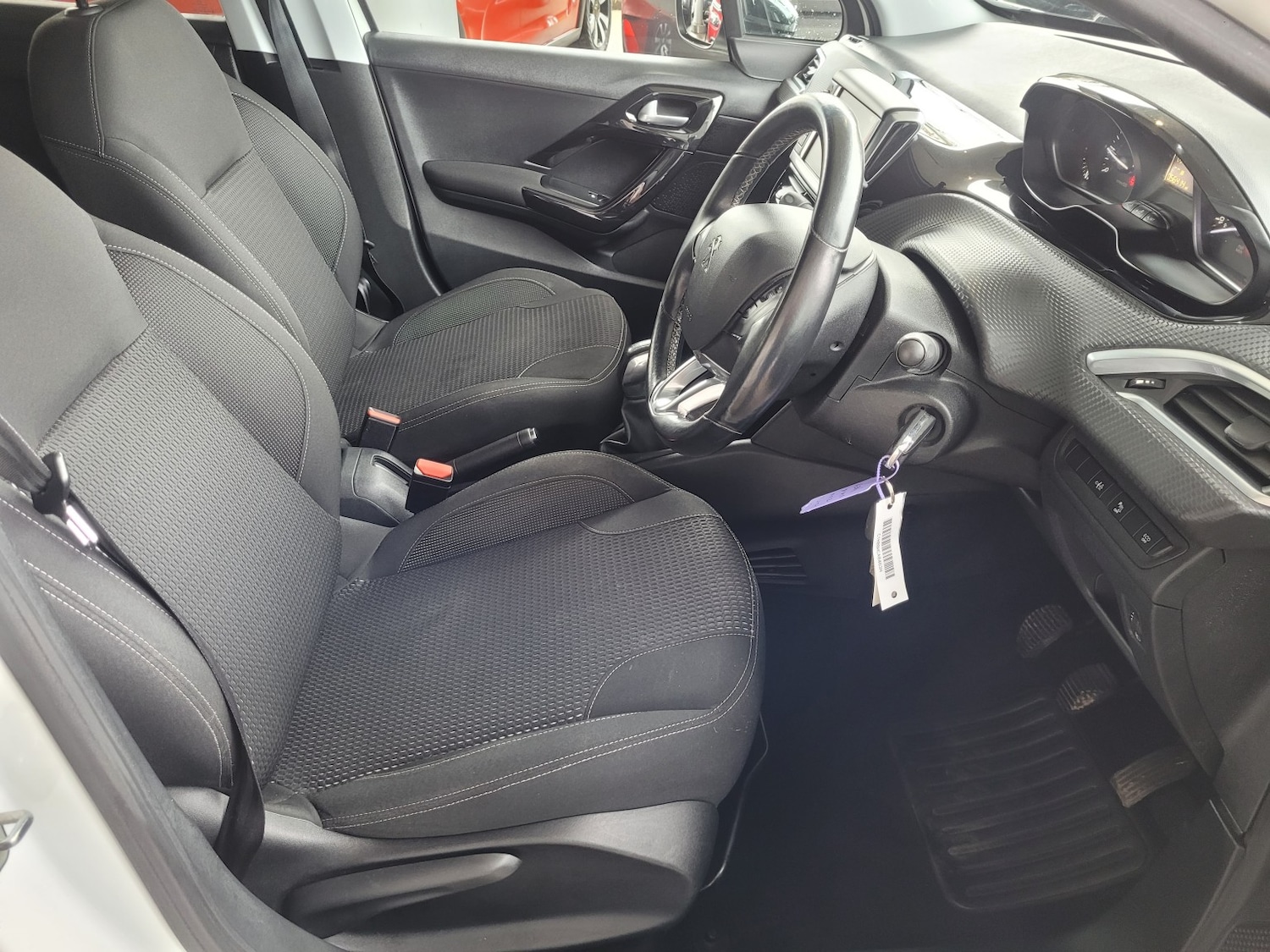 Used Peugeot 208 2018 for sale - 76817500: Photo 9