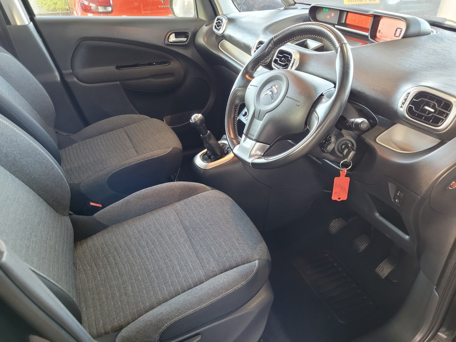 Used Citroen C3 Picasso 2017 for sale - 78004431: Photo 10