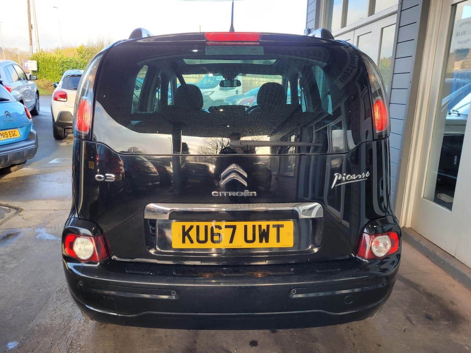 Used Citroen C3 Picasso 2017 for sale - 78004431: Photo 4