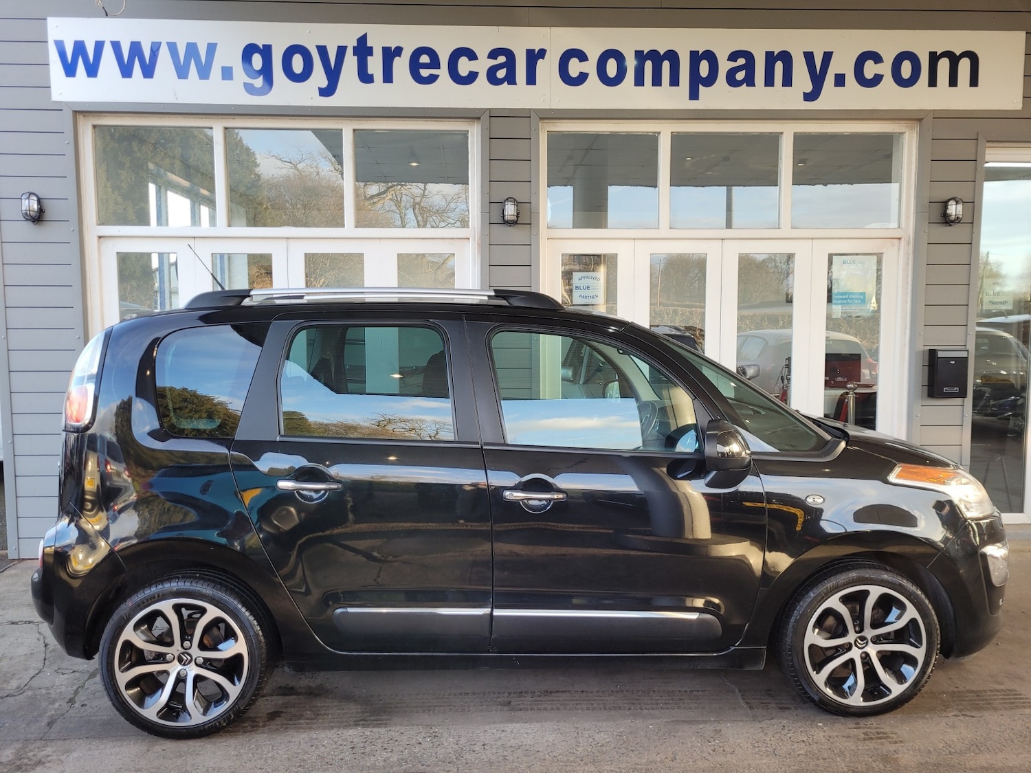 Used Citroen C3 Picasso 2017 for sale - 78004431: Photo 6