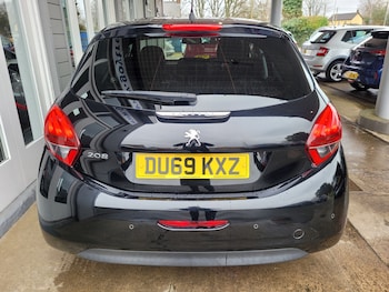 Used Peugeot 208 2019 for sale - 77781629: Photo