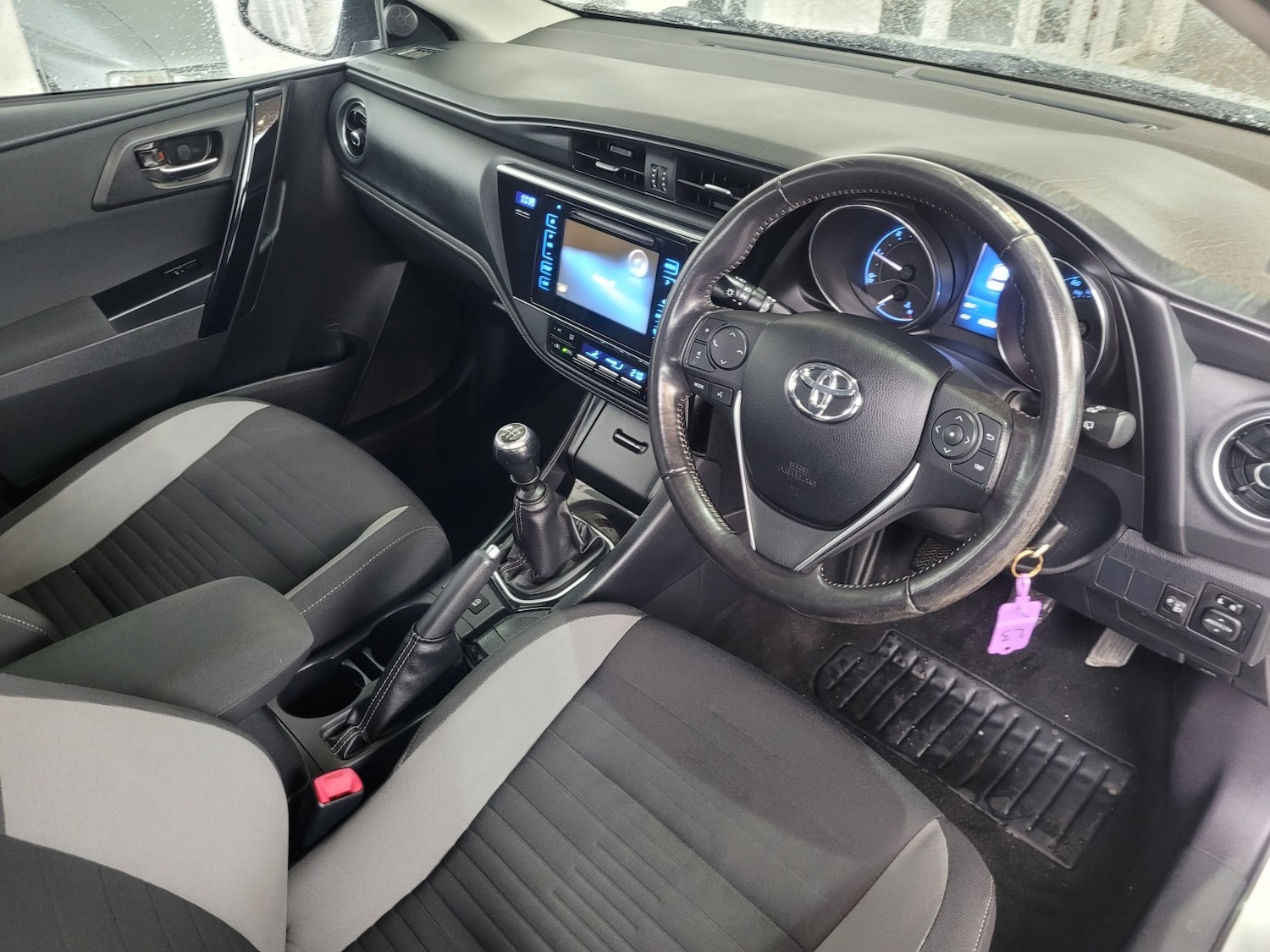 Used Toyota Auris 2015 for sale - 76547843: Photo 11