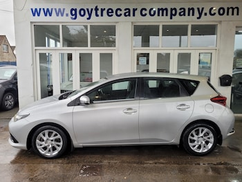 Used Toyota Auris 2015 for sale - 76547843: Photo