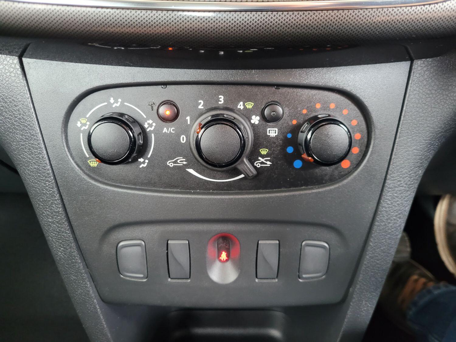 Used Dacia Sandero Stepway 2020 for sale - 76082674: Photo 21