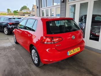 Used Volkswagen Golf 2015 for sale - 77584597: Photo