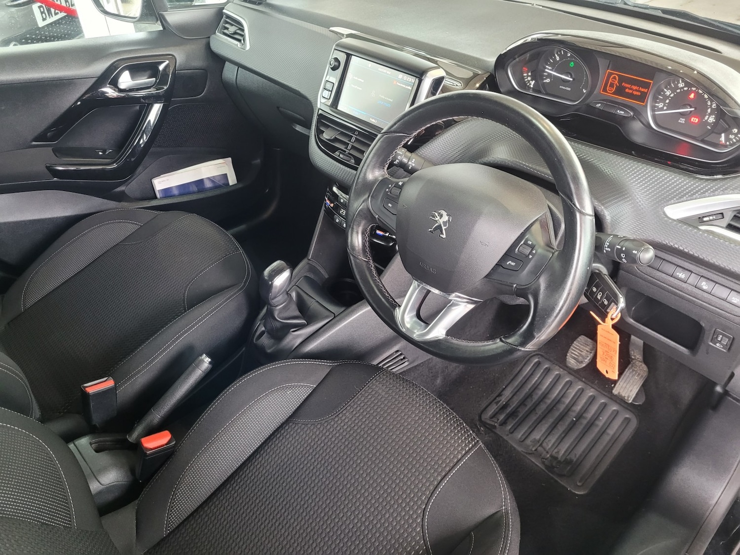 Used Peugeot 208 2018 for sale - 77622442: Photo 11