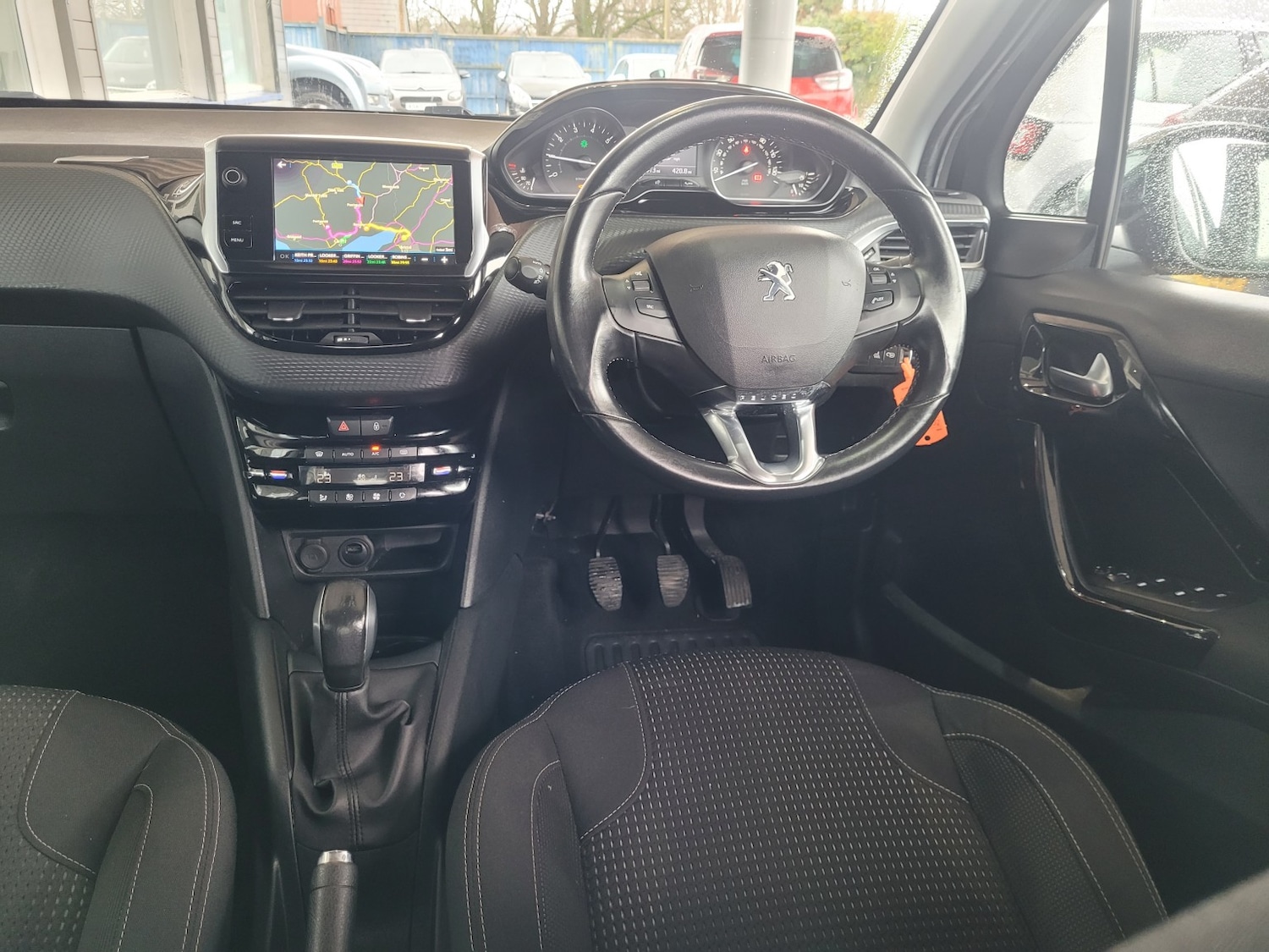 Used Peugeot 208 2018 for sale - 77622442: Photo 12