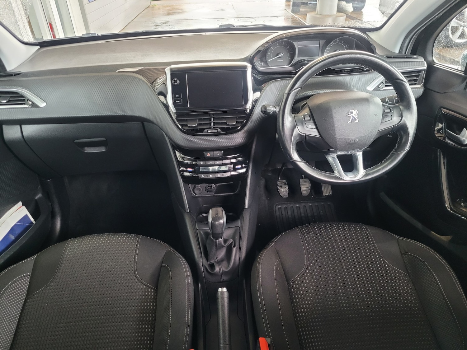Used Peugeot 208 2018 for sale - 77622442: Photo 13