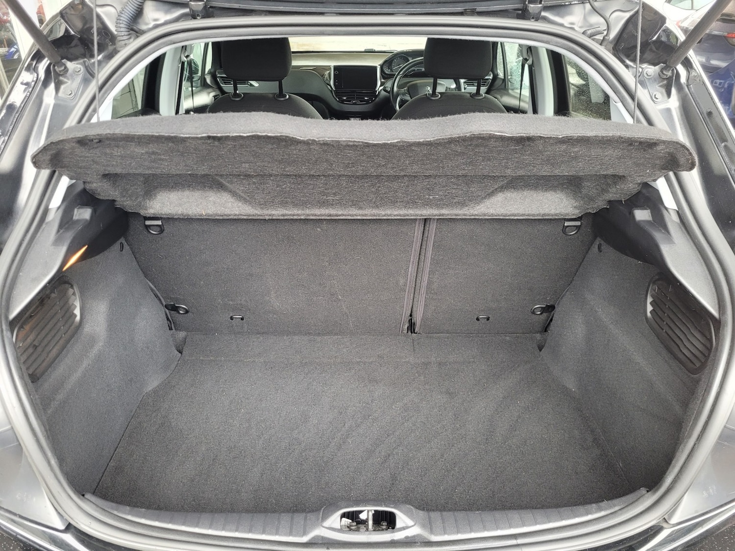 Used Peugeot 208 2018 for sale - 77622442: Photo 19