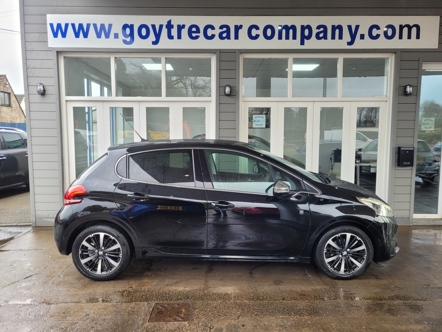 Used Peugeot 208 2018 for sale - 77622442: Photo 6