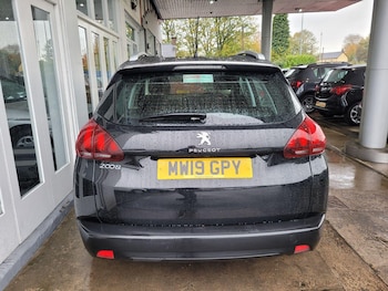Used Peugeot 2008 2019 for sale - 76769664: Photo