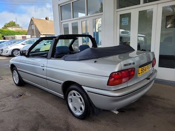 Used Ford Escort 1994 for sale - 78427580: Photo