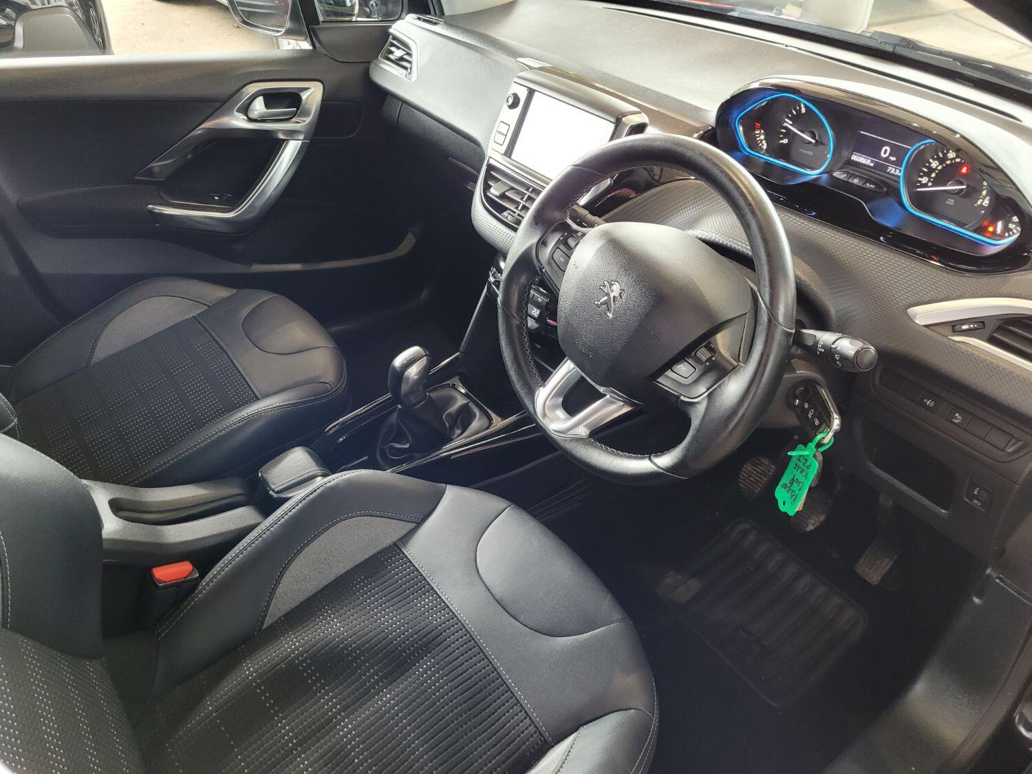 Used Peugeot 2008 2016 for sale - 76396990: Photo 10