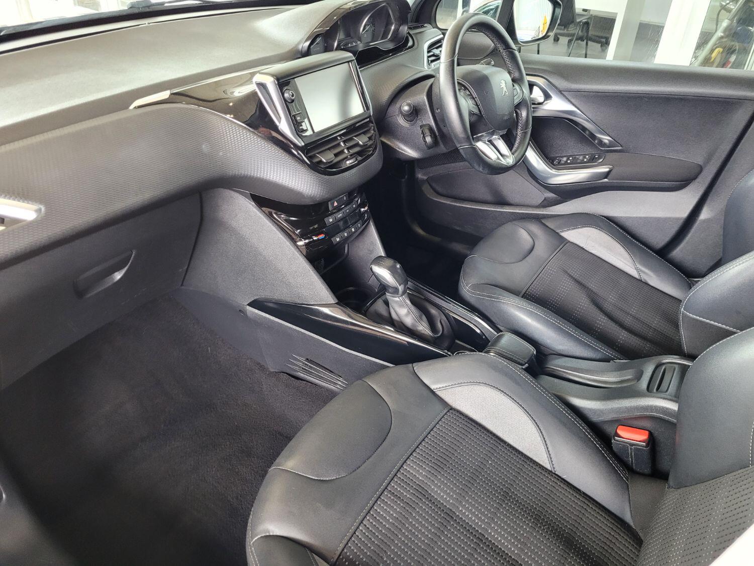 Used Peugeot 2008 2016 for sale - 76396990: Photo 12