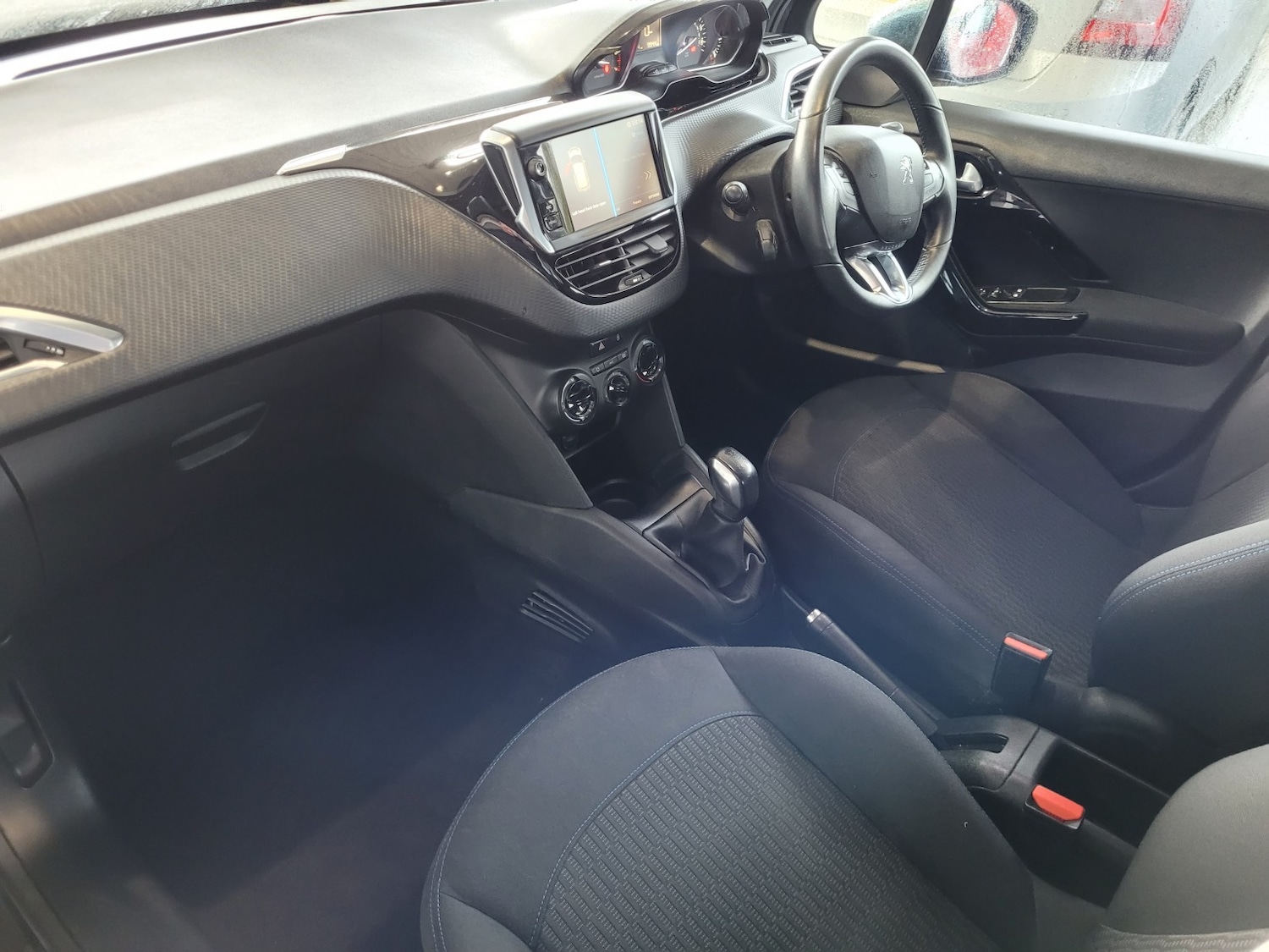 Used Peugeot 208 2019 for sale - 77694229: Photo 16