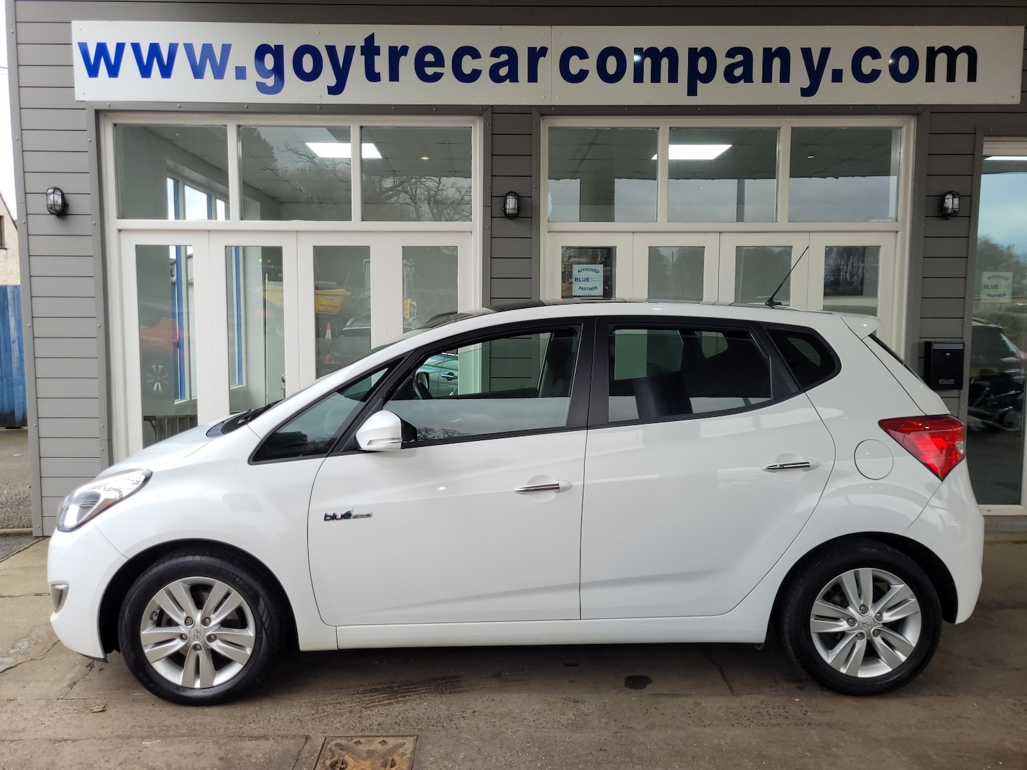 Used Hyundai Ix20 2015 for sale - 77370606: Photo 2